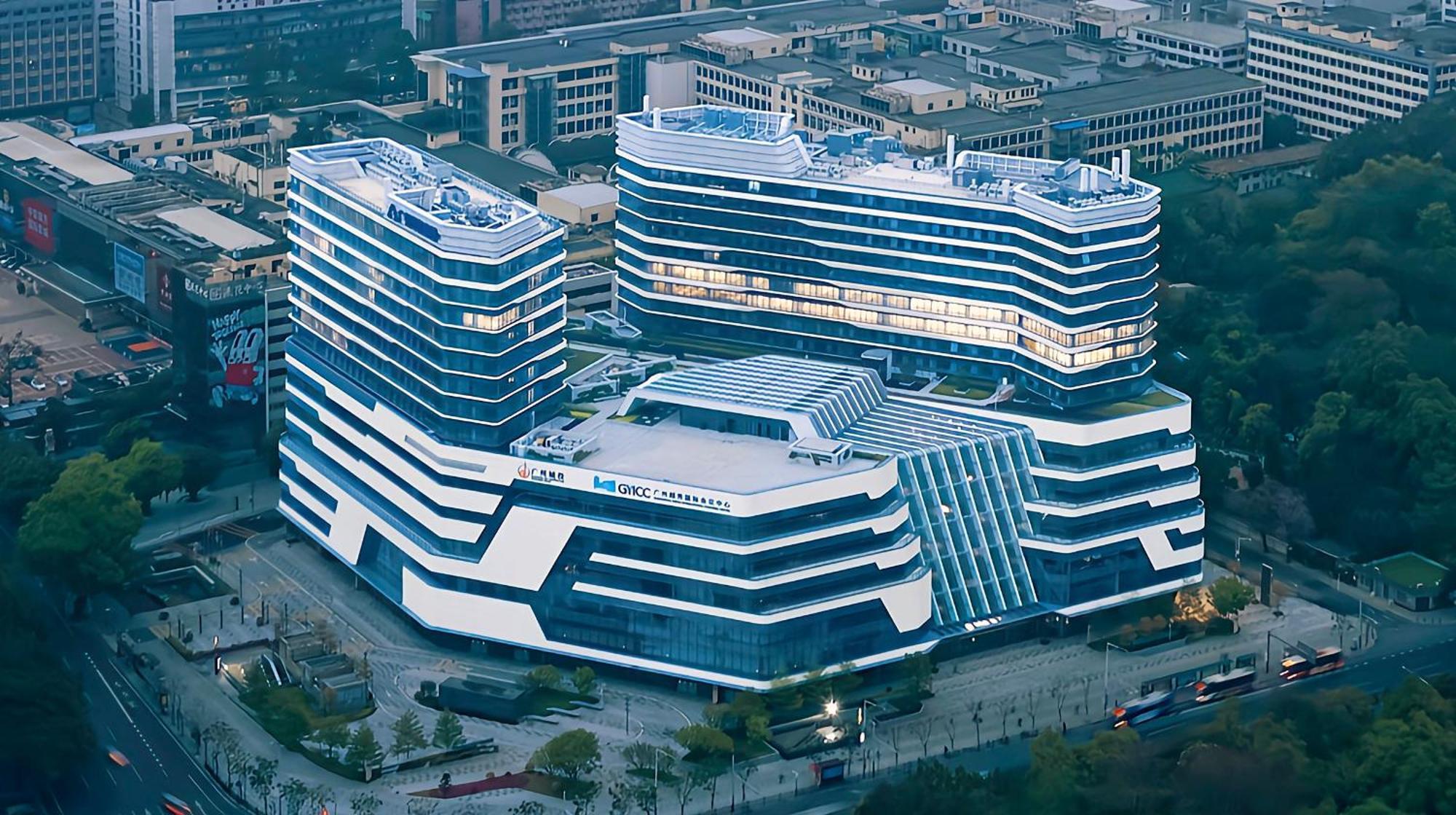 Henghe Selected S Design Hotel - Flagship Store Of Guangzhou Baiyun Railway Station International Convention Center--Reputation Preferred מראה חיצוני תמונה